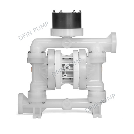 WILDEN 67-001 聚乙烯 Wilden® Equalizer 脉动阻尼器